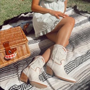Dolce Vita - Loral Booties in Ivory Leather